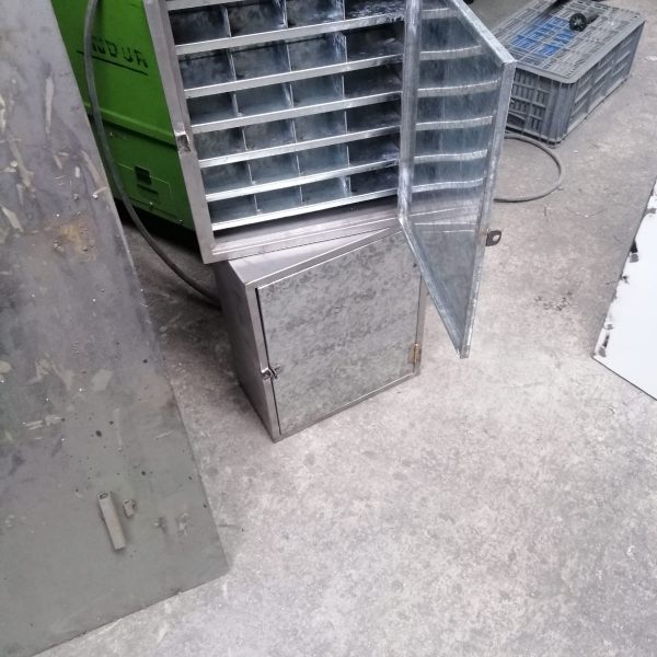 ornamentación y estantería para supermercados (8)